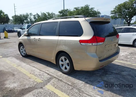 2011 Toyota Sienna Le from USA, damaged, VIN 5TDKK3DC3BS145137